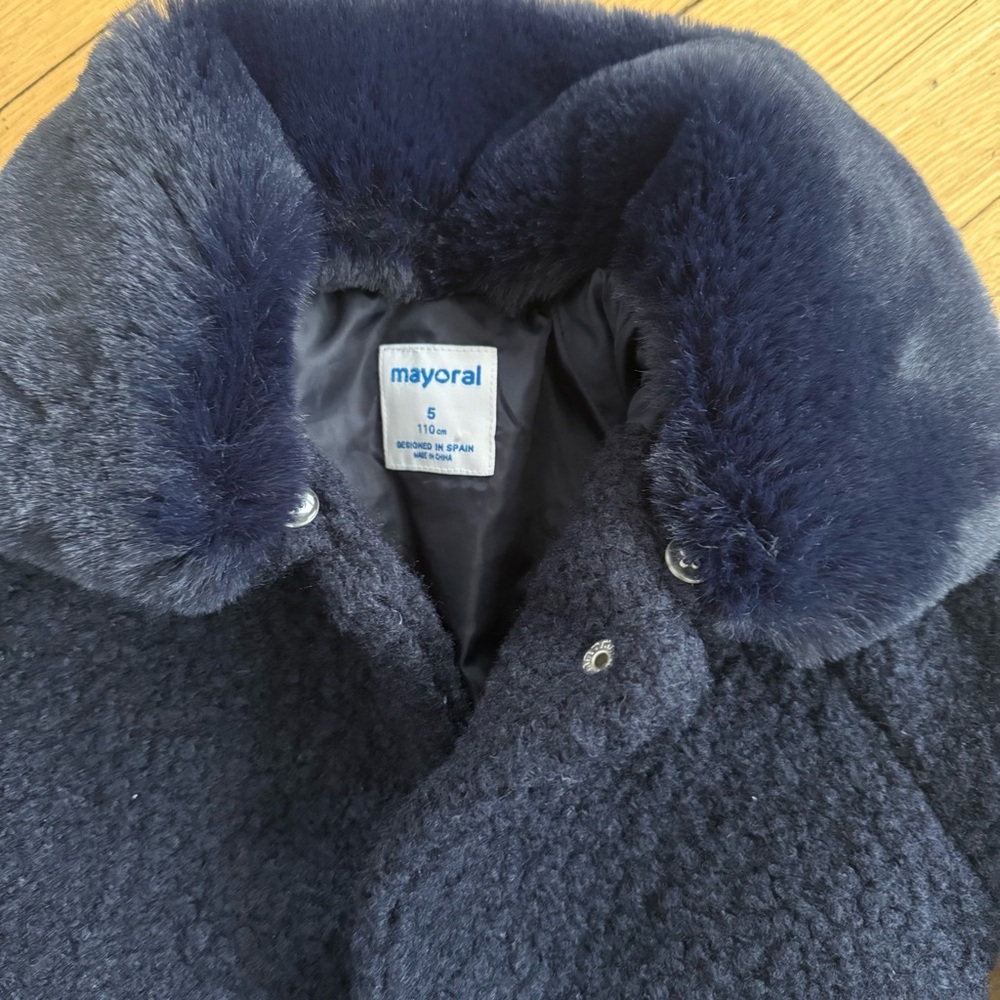 Mayoral Navy Girls Dress Coat Faux Fur Size 5 - Picture 2 of 4